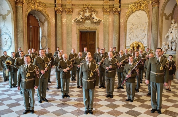 VOJENSKÁ HUDBA OLOMOUC „Filmové Vánoce“