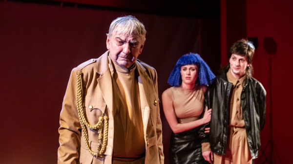 Městská divadla pražská Praha: BÍLÁ NEMOC